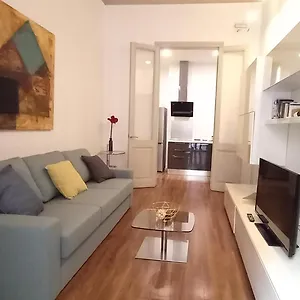 Apartment Eixample Patio Views With Amazing Terrace, Barcelona